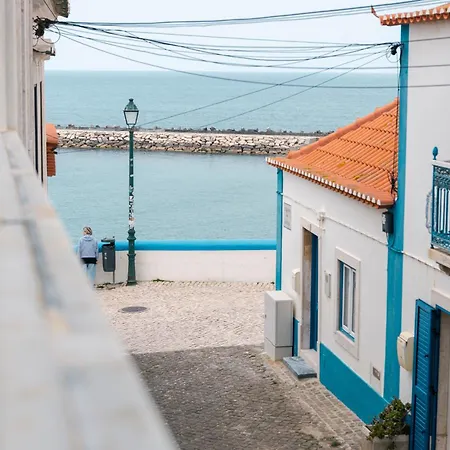 Casa Aguarelas 4*