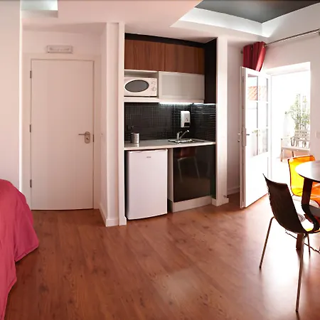 Casa Aguarelas 4*