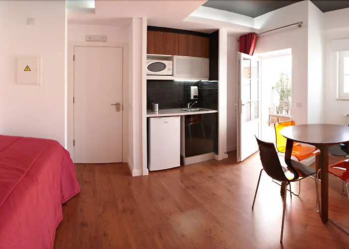 Casa Aguarelas 4*