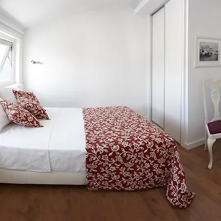 Casa Aguarelas 3* エリセイラ