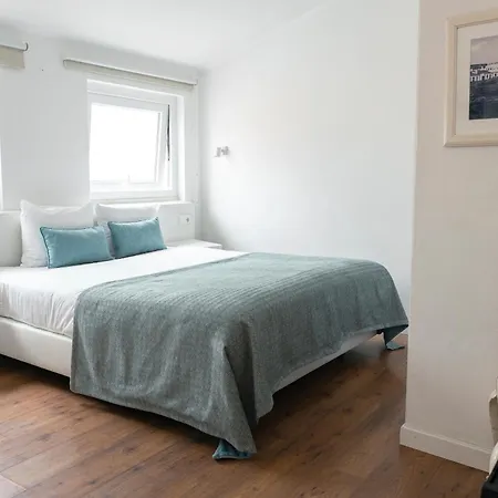 Guest house Casa Aguarelas 3*